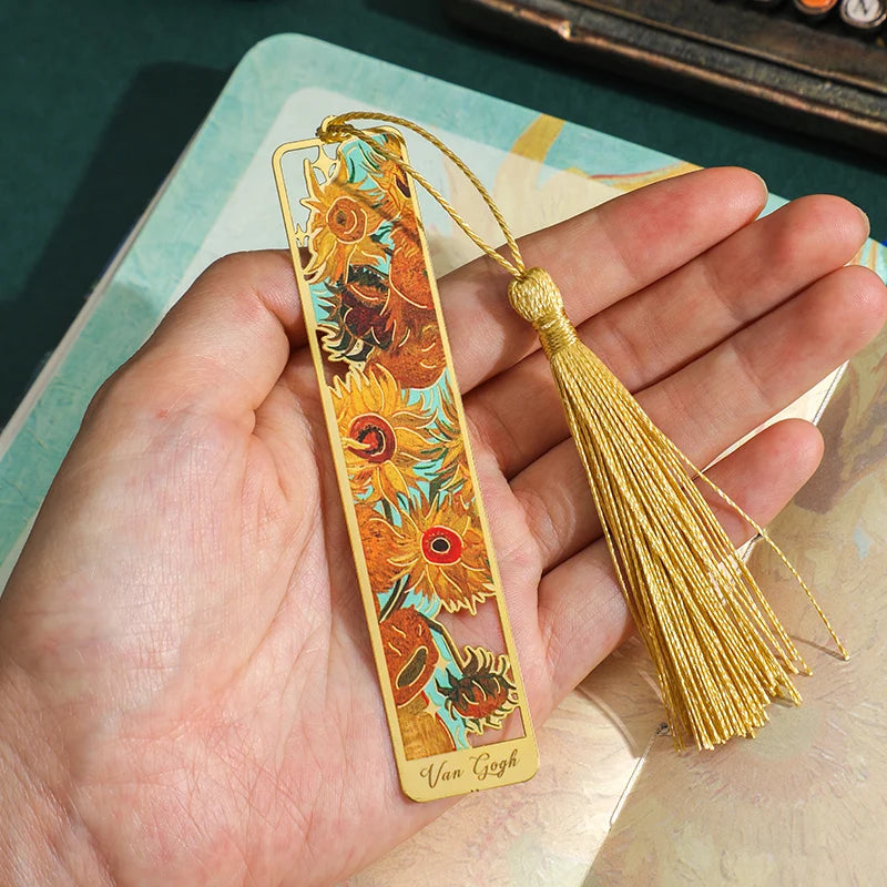 Vintage Floral Hollow Metal Bookmark